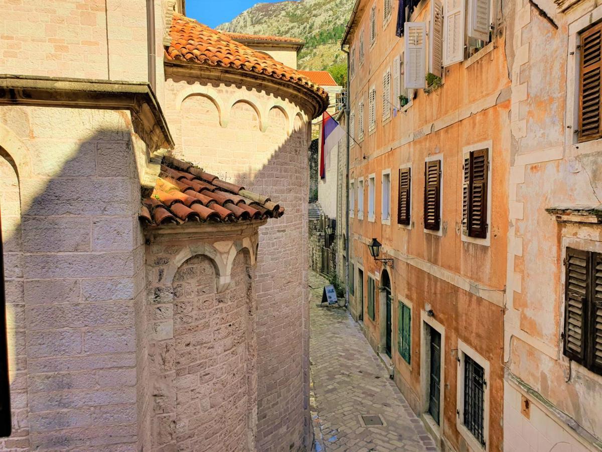 St.Tripun Apartment Kotor Exterior photo