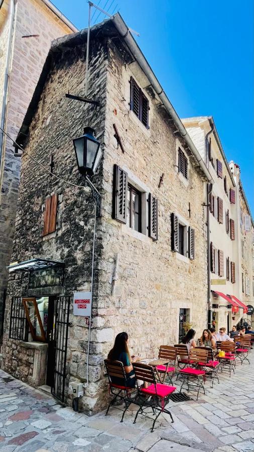 St.Tripun Apartment Kotor Exterior photo